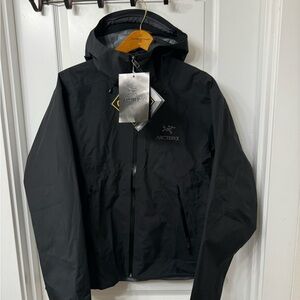 Arcteryx Men’s Goretex Beta LT jacket black NWT Large